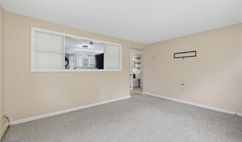 29 Rosedale Dr, Bristol, RI 02809