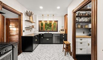 544 Main St, Acushnet, MA 02743