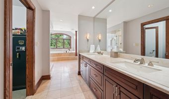 1653 Chapel Ridge Ln, Adams Twp., PA 16046