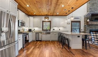 496 Silver Creek Rd, Blue Ridge, GA 30513