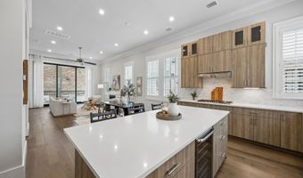 14971 Oak St, Addison, TX 75001