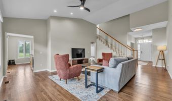 5049 Birdie Ln, Ann Arbor, MI 48103