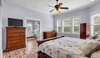 6408 Seawinds Blvd, Biloxi, MS 39532
