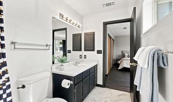 150 Crocker St, Ashland, OR 97520