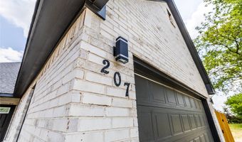 207 S James St, Alvarado, TX 76009