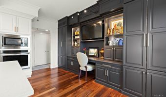 77 S Evergreen Ave 1103, Arlington Heights, IL 60005