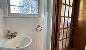 21 Elgin Ave, Bethel, CT 06801