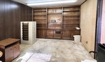 195 S Elm St, Blackfoot, ID 83221