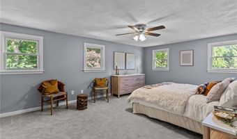 123 Stone Gate Dr, North Kingstown, RI 02852