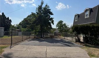 2548 28th St SW, Allentown, PA 18103