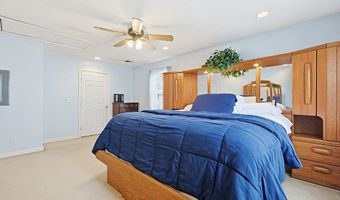49 Brown St, Attleboro, MA 02703