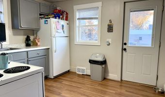 211 SW 7TH Ave, Aberdeen, SD 57401