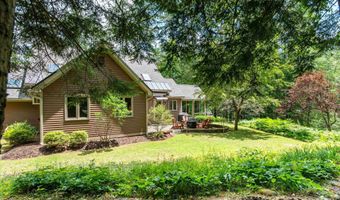 395 Hillwinds Rd, Brattleboro, VT 05301