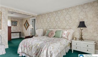 2730 Chew St, Allentown, PA 18104