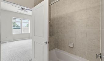309 HOLLAND Ln 211, Alexandria, VA 22314