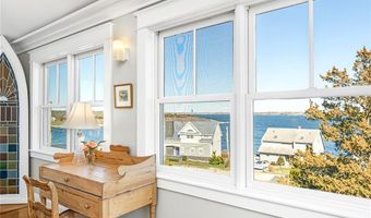 7 Clarkes Village Rd, Jamestown, RI 02835