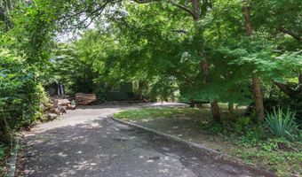115 Browns Dock Rd, Atlantic Highlands, NJ 07716