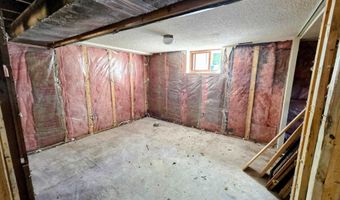 1616 ROLLINS Ave, Cheyenne, WY 82001