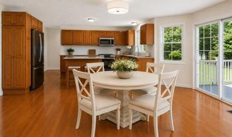 10 GINGER Trl, Coventry, RI 02816