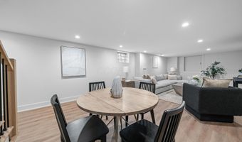 2777 Donna Dr, Columbus, OH 43220