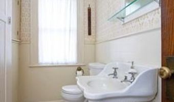 421 Center St, Ashland, OH 44805