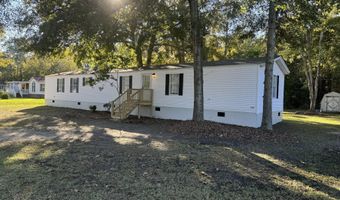 525 Pauline Dr, Bonneau, SC 29431