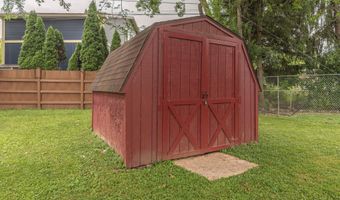 2707 Brandywine Dr, Ann Arbor, MI 48104