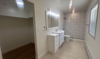 17 Frontier St, Diamondville, WY 83116