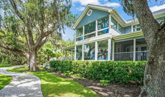 5 Petigru Dr, Beaufort, SC 29902