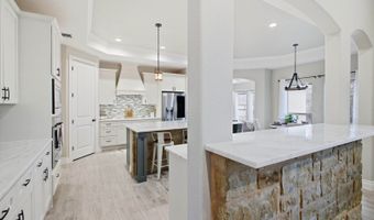 117 Crescent Rdg, Adkins, TX 78101