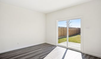 1051 Sharpie Ln, Adkins, TX 78101