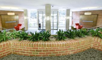 3000 SPOUT RUN Pkwy C603, Arlington, VA 22201