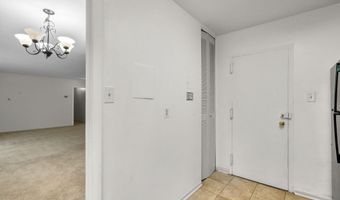 10643 WEYMOUTH St 103, Bethesda, MD 20814