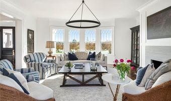 150 Boston Neck Rd, Narragansett, RI 02882