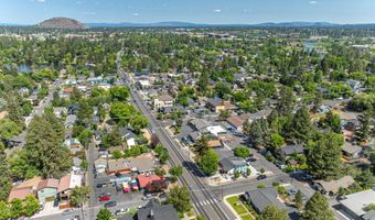 820 NW 12th St, Bend, OR 97703