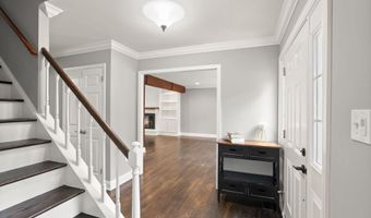 8470 NICOLE Ct, Annandale, VA 22003