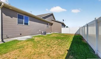 1027 Pinewood Ave, Chubbuck, ID 83202