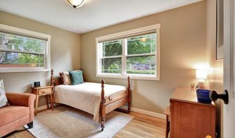 2515 Turnagain Pkwy, Anchorage, AK 99517