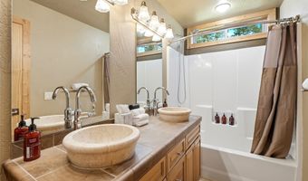 14583 Sylvan Dr, Bigfork, MT 59911