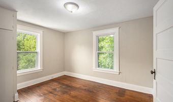 208 E Oak St, Albion, MI 49224