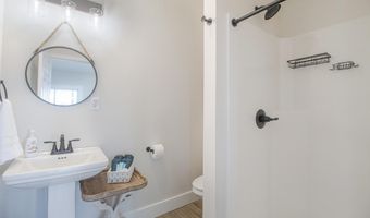5815 Brittany Ave, Biloxi, MS 39532
