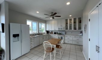 864 Aalapapa Dr, Kailua, HI 96734