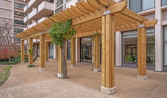 4141 N HENDERSON Rd 702, Arlington, VA 22203