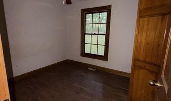 2925 Bakers Chapel Church Rd, Big Sandy, TN 38221