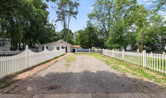 1035 Fairview Ave, Alma, MI 48801