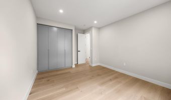 3112 N ROSSER St, Alexandria, VA 22311
