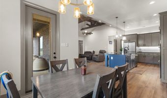 170 Rolling Hills Blvd, Alvord, TX 76225