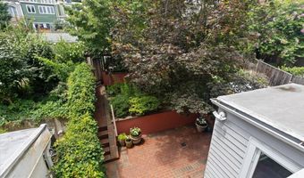 2816 27TH St NW, Washington, DC 20008