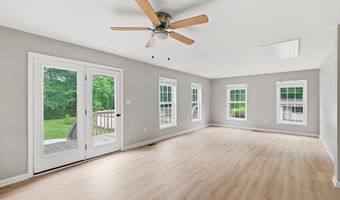 24674 PEACH ORCHARD Ln, Aldie, VA 20105