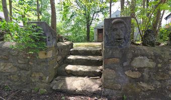 100 Webb St, Bennington, VT 05201